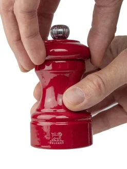 Peugeot Saveurs Bistro Moulin à sel manuel en bois laqué, rouge passion, 10 cm - 4" -><noscript><img width=
