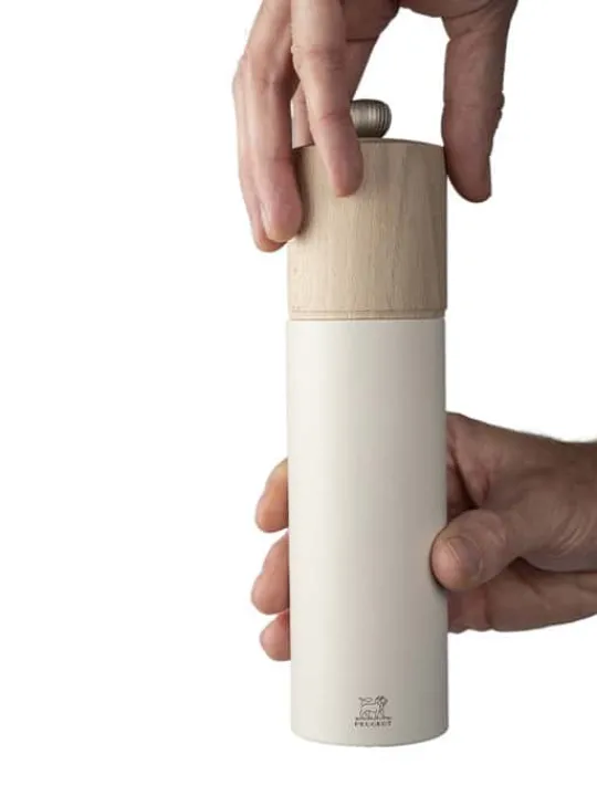 Peugeot Saveurs Boreal Moulin à sel manuel en bois, blanc plume, 21cm - 8" -> Idées Cadeaux -50€|Envie De Couleurs