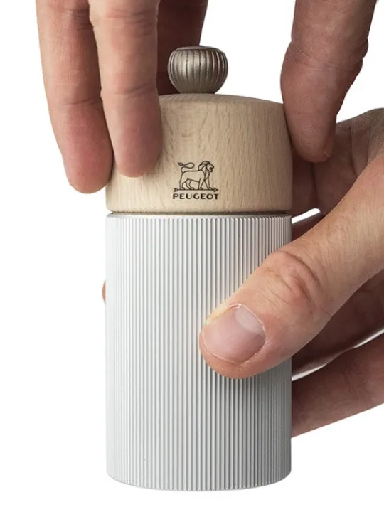 Peugeot Saveurs Line Moulin à sel manuel, alu, 12 cm - 4,75" -> Envie De Design|Moulins À Sel Et Salières