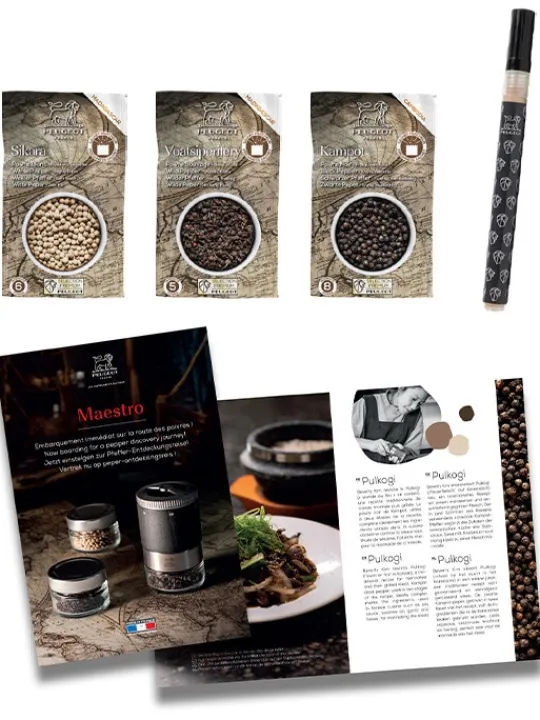 Peugeot Saveurs Maestro Bar à poivres - moulin à poivre u'select accompagné de 3 grands crus de poivres, de 3 réservoirs interchangeables, noir -> Idées Cadeaux -100€|Coffrets Cadeaux